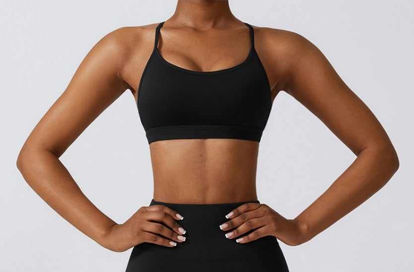 FITNESS SET OF LONG SLEEVES + BRA. BLACK