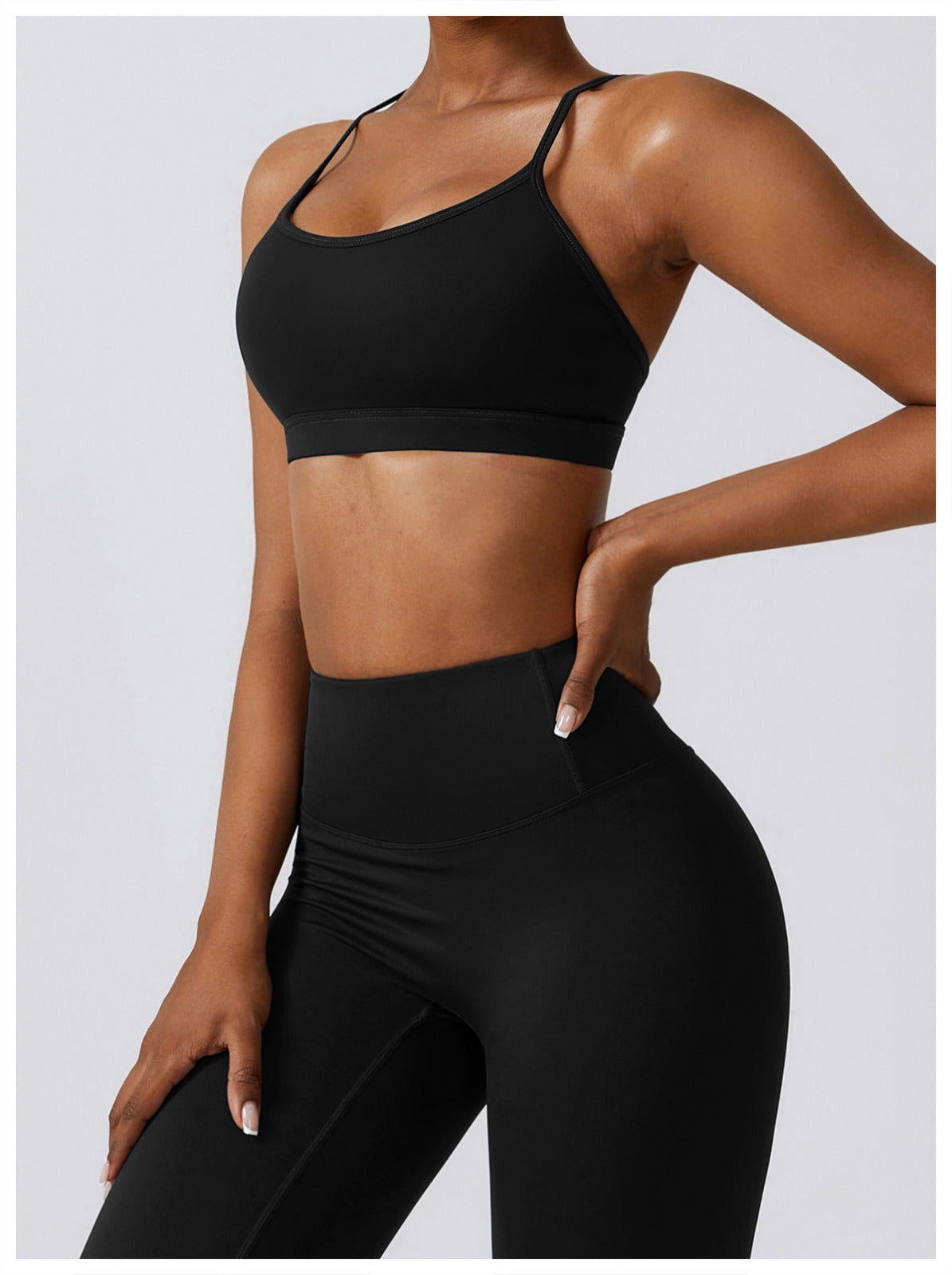 FITNESS SET OF LONG SLEEVES + BRA. BLACK