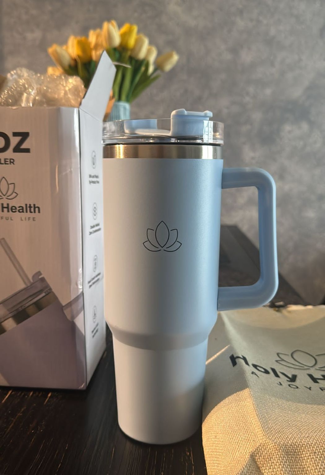 TUMBLER 40 oz, STAINLESS STEEL. 2 COLORS AVAILABLE